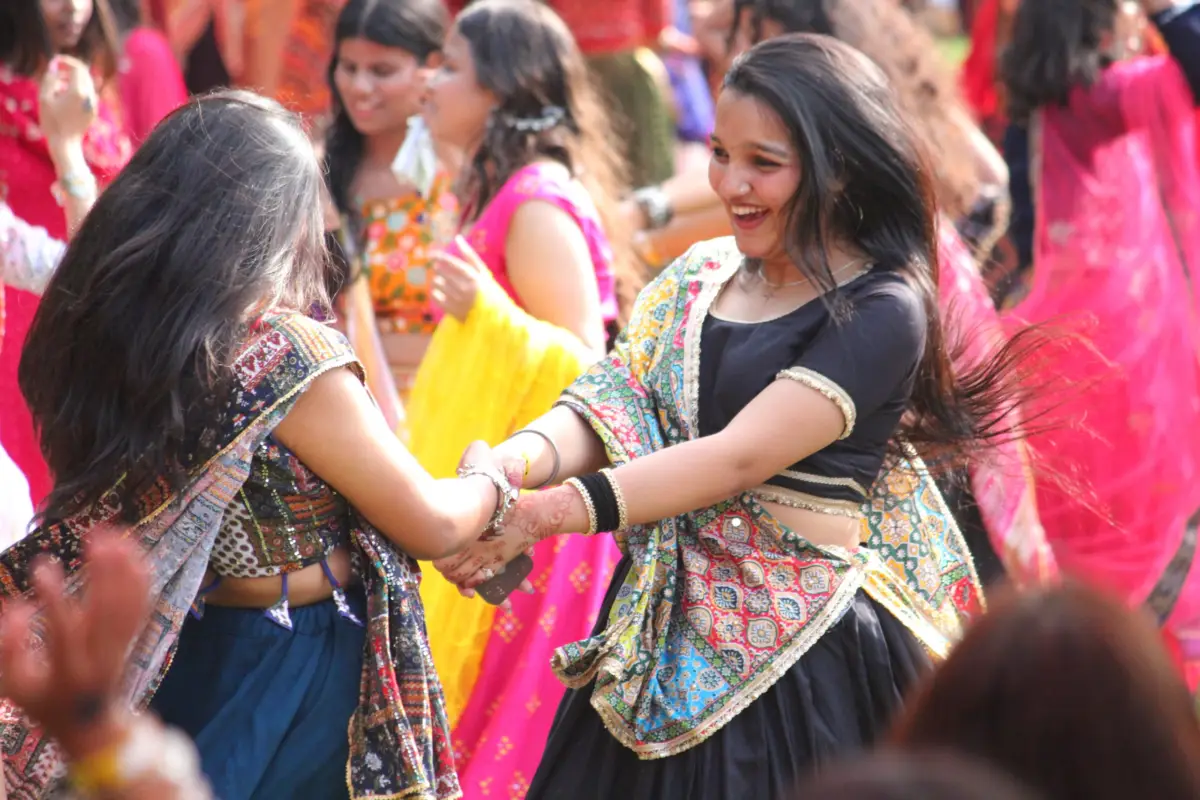 ग्राफिक एरा यूनिवर्सिटी, हल्द्वानी में धूमधाम से मनाया गया ‘गरबा फेस्ट’: