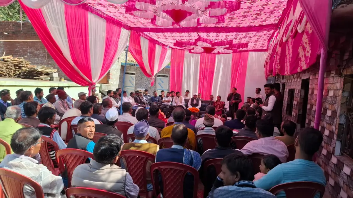 बेतालघाट ग्राम डंडेसारी में प्रदेश कांग्रेस सचिव इन्दर पाल आर्य का भव्य स्वागत, कांग्रेस संगठन को बूथ स्तर तक मजबूत करने का आह्वान