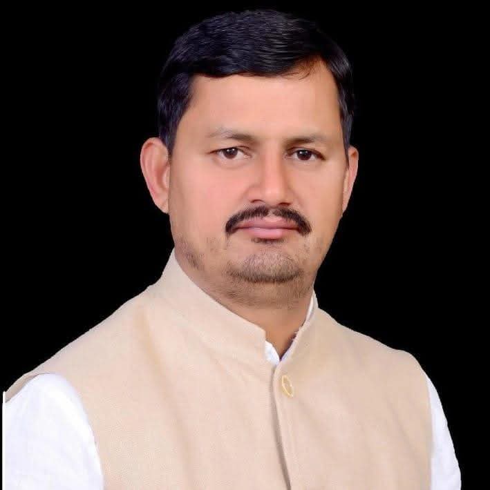 विकास किया है तो फौज लेकर जनता के बीच क्यों जा रहे बीजेपी-कांग्रेस के नेता- हरीश रावत