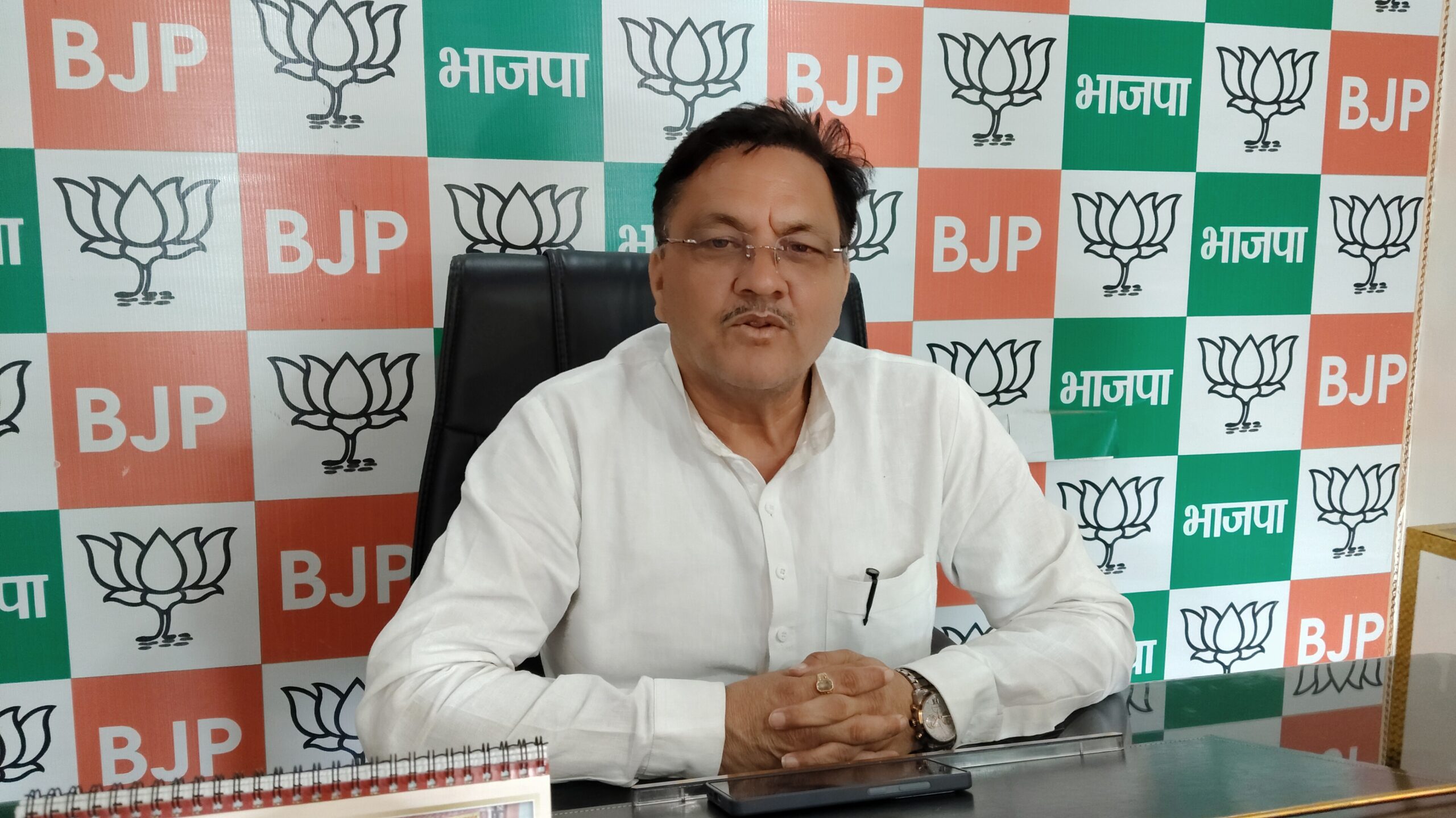 पंचायती चुनाव को लेकर हल्द्वानी मेयर का बयान आया सामने, बोले भाजपा में कोई नहीं है बागी, प्रदेश में पंचायत में सरकार बनाने जा रही है भाजपा